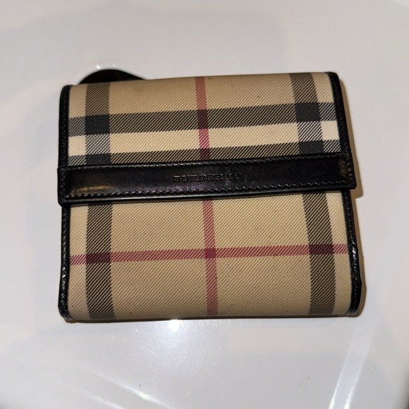 Burberry classic check wallet preowned - Picture 1 of 11
